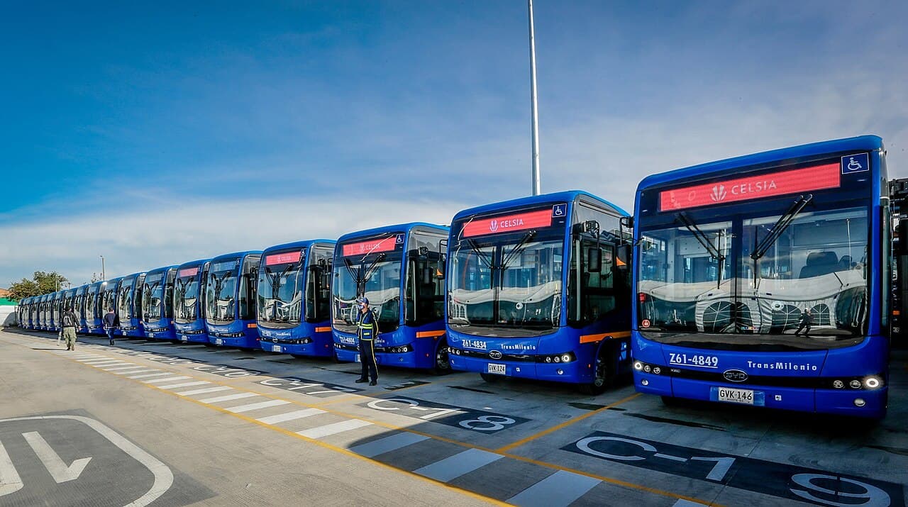 Flota de autobuses electricos BYD en Bogota